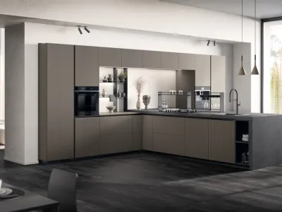 Scopri la cucina moderna Scavolini Liberamente con penisola a prezzo  scontato!